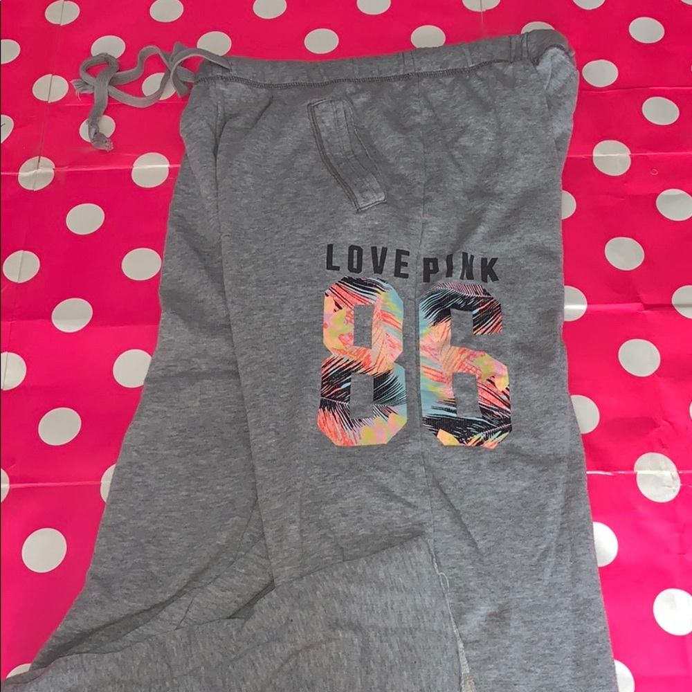 EUC VICTORIAS SECRET PINK FLORAL SWEATPANTS